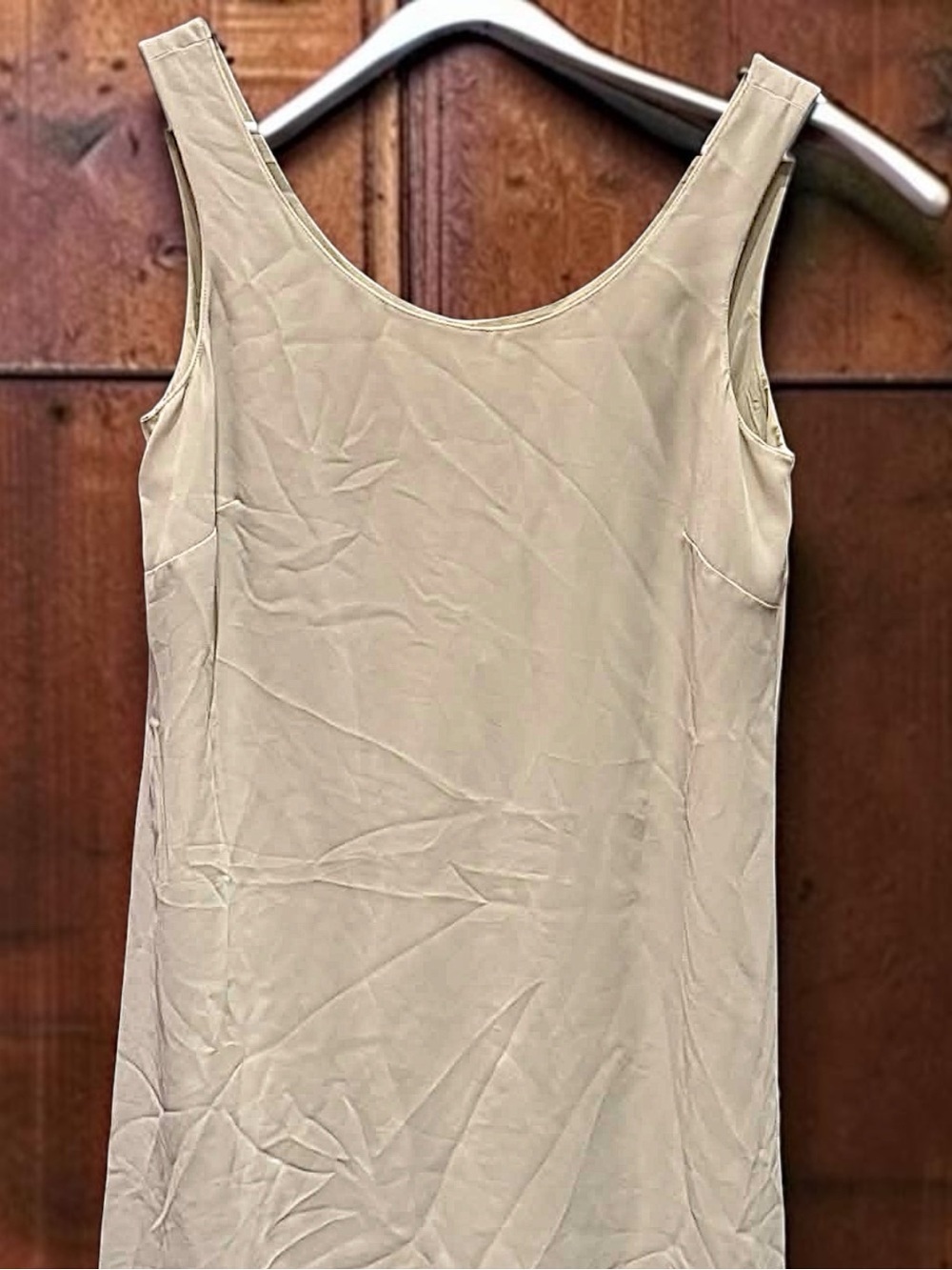 Light Green Sleeveless A-Line Dress XL
Pit 18”
Length 25”
No stretch - Picture 4 of 5